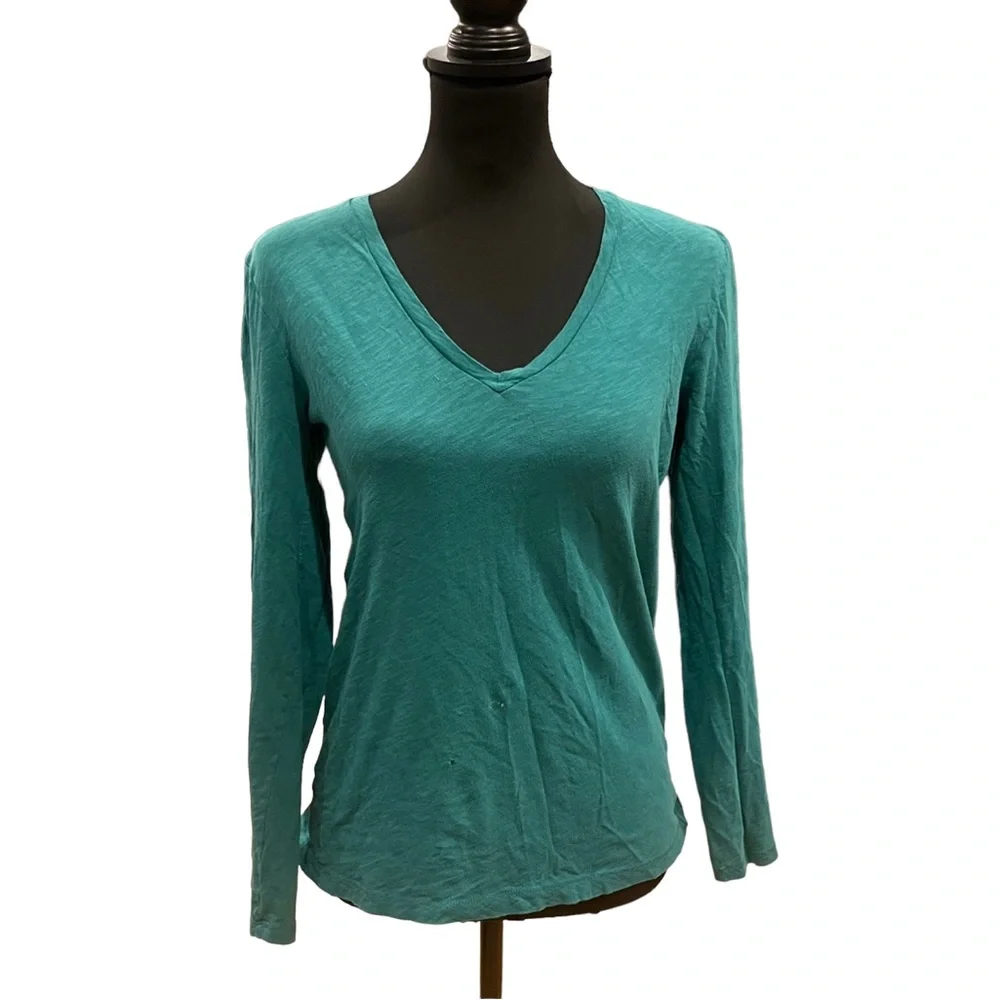 J.Crew. Medium. Green. V-neck. Free w/bundle. Bleach stain, see pics/video! - Picture 3 of 9